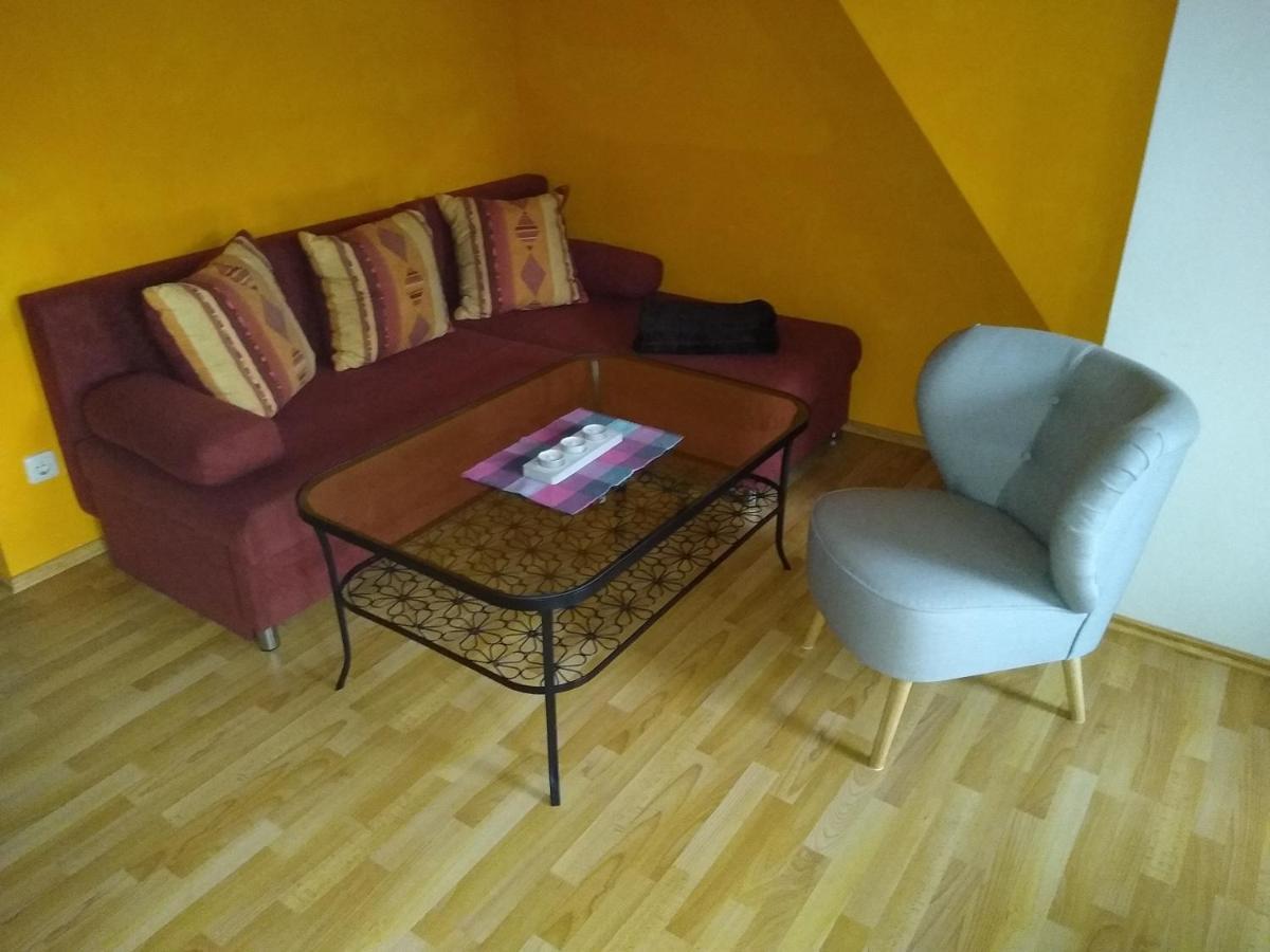 Maisonettewohnung Auf 2 Etagen Mit Zwei Balkonen *