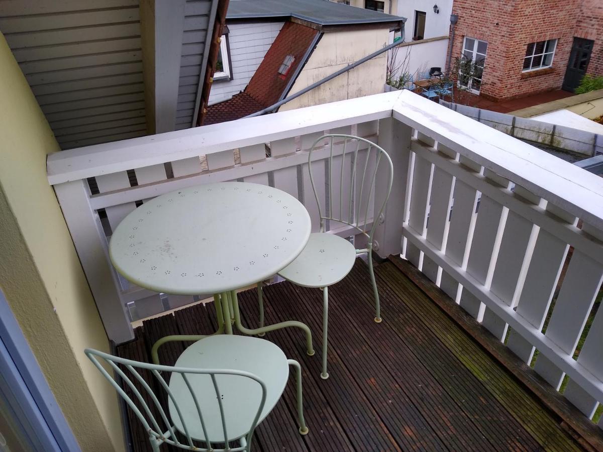 Maisonettewohnung Auf 2 Etagen Mit Zwei Balkonen Apartment