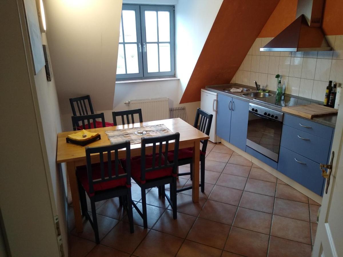 Apartment Maisonettewohnung Auf 2 Etagen Mit Zwei Balkonen